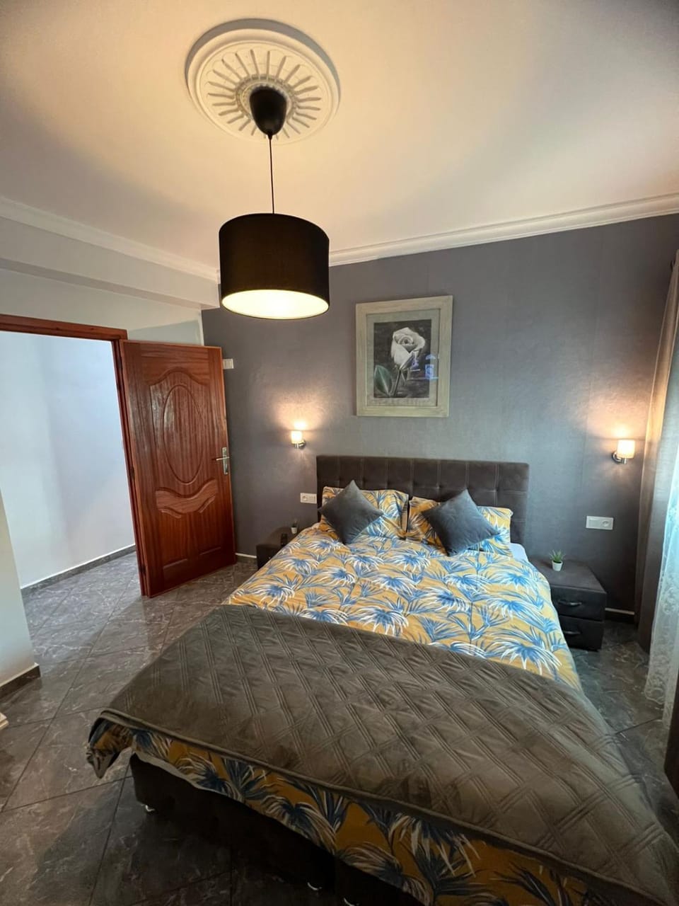 Bed, TV and multimedia, Photo of the whole room, Bedroom, wardrobe, air conditioner