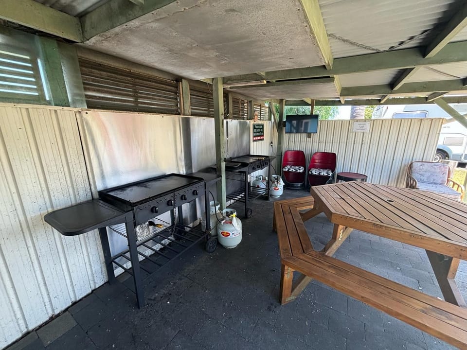 BBQ facilities, BBQ facilities