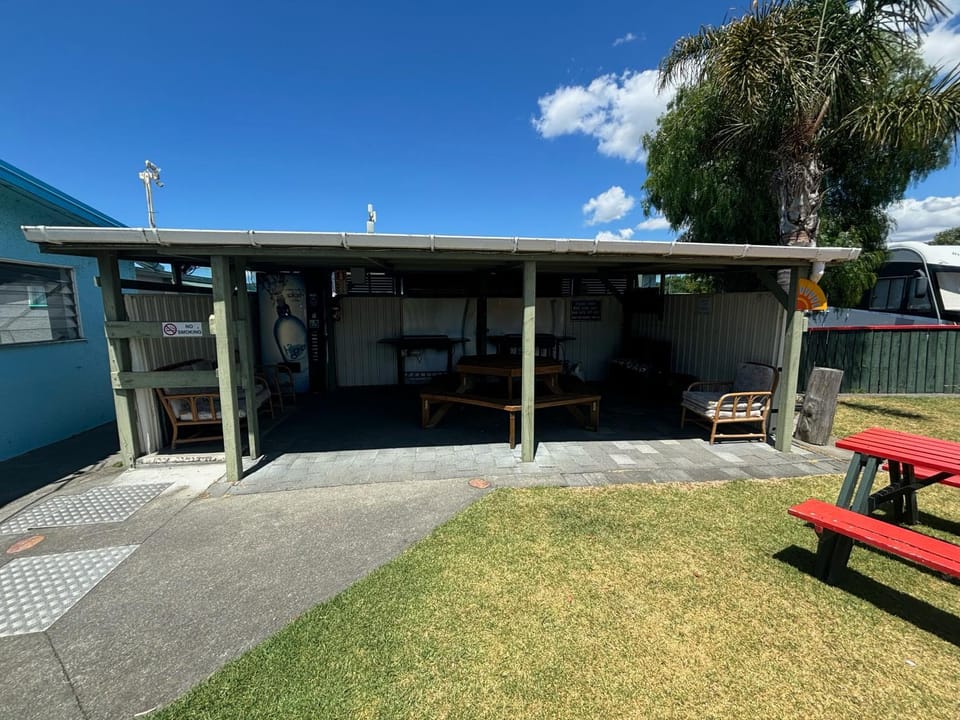 Communal lounge/ TV room, BBQ facilities