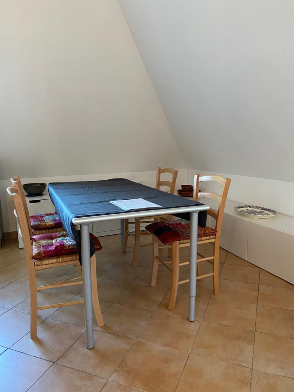 Helle und ruhige Dachgeschosswohnung Apartment in Munich