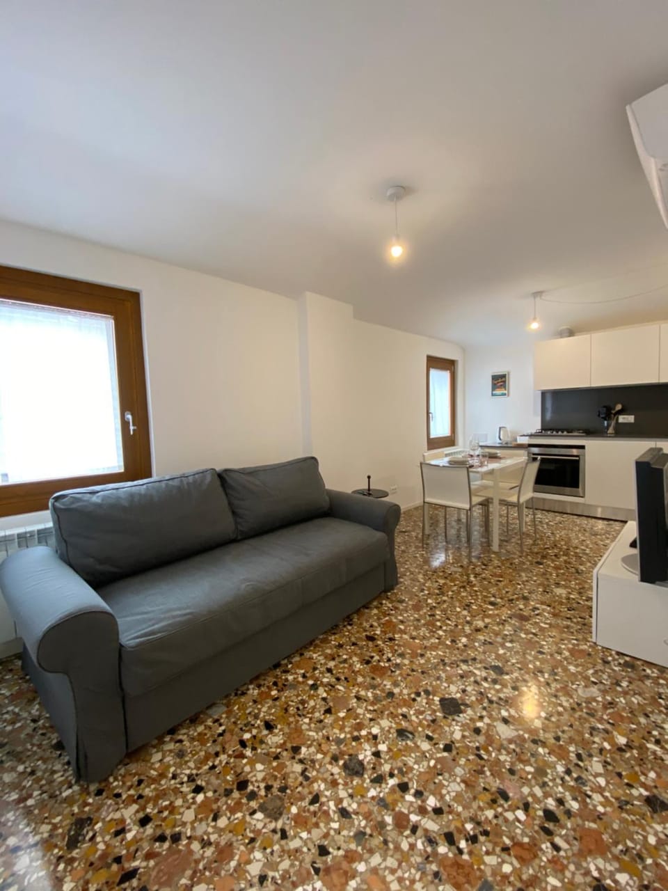 Kitchen or kitchenette, Living room