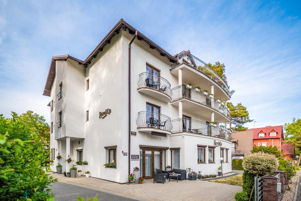 ReveliQa - pokoje gościnne i apartamenty Bed and Breakfast in West Pomeranian Voivodeship, Poland