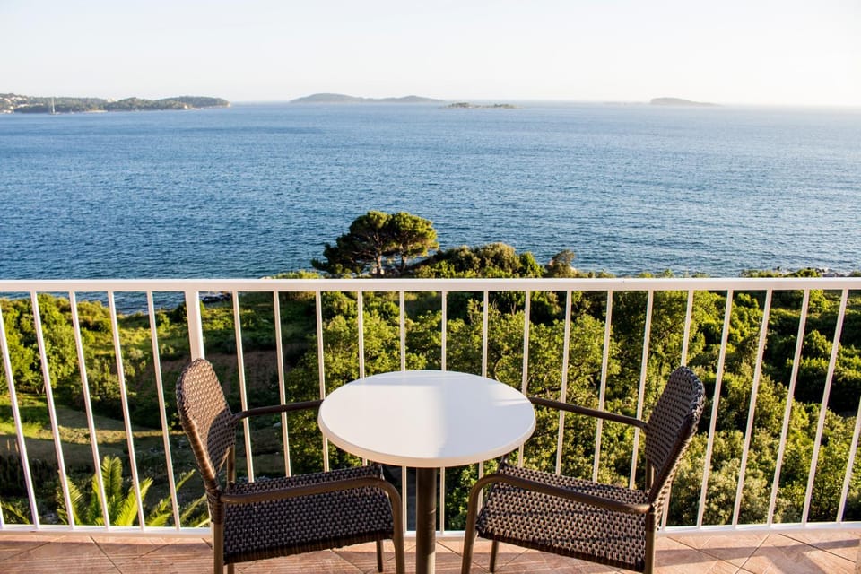 Day, Natural landscape, View (from property/room), Balcony/Terrace, Sea view
