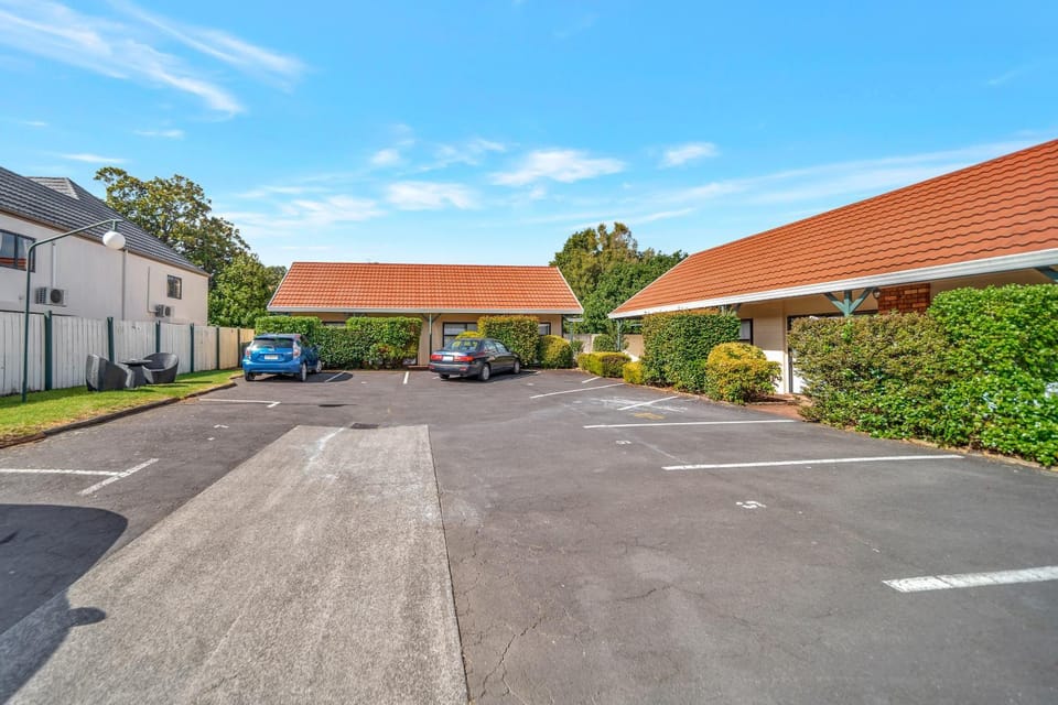 Tudor Court Motor Lodge Motel in Auckland
