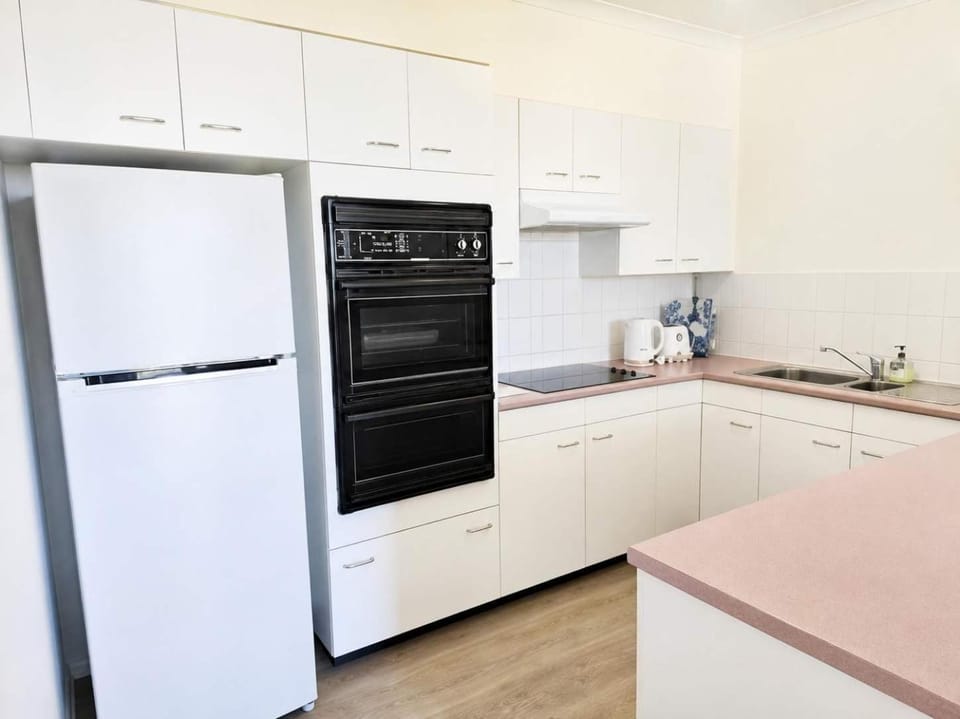 Fathoms 1 - 2BR beach resort apartment Apartment in Mollymook