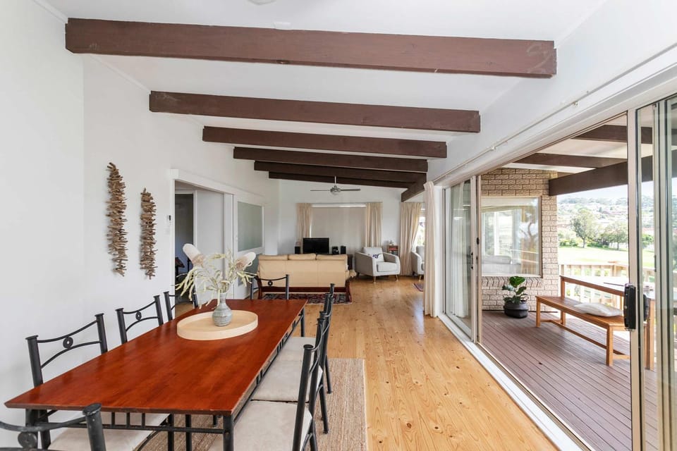 Tee to Sea House in Mollymook