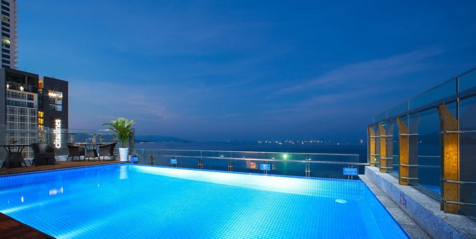 Night, Sea view, Swimming pool