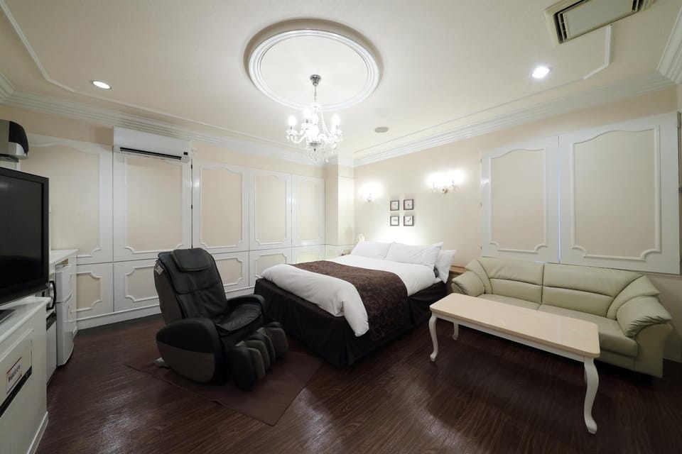 Photo of the whole room