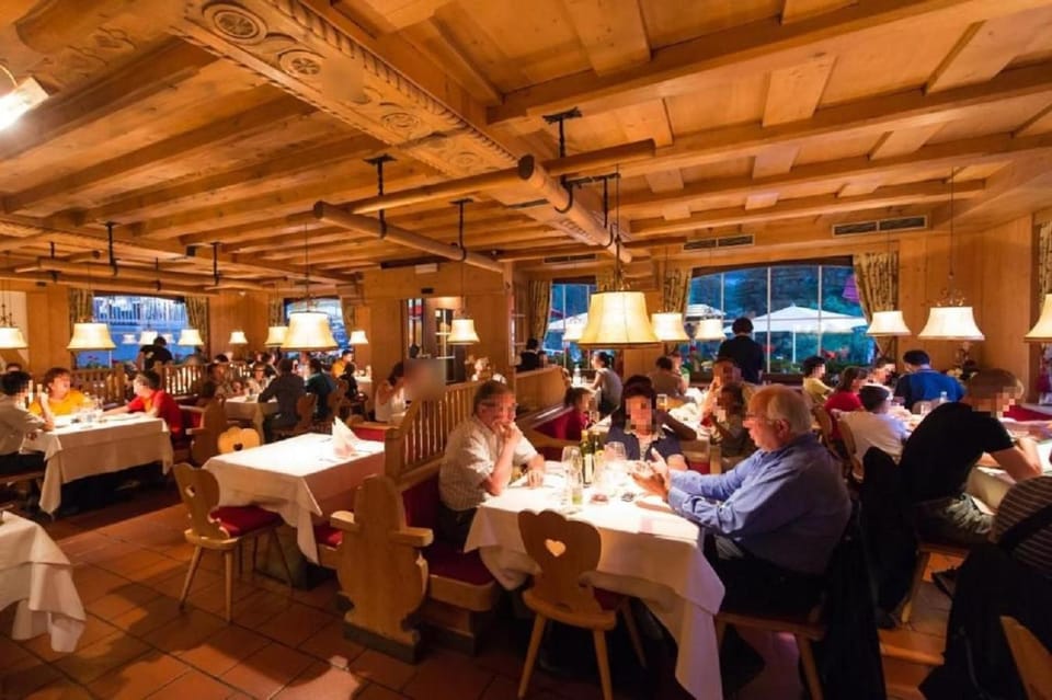 Restaurant/places to eat