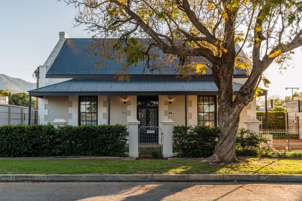 Property building, Facade/entrance, Street view