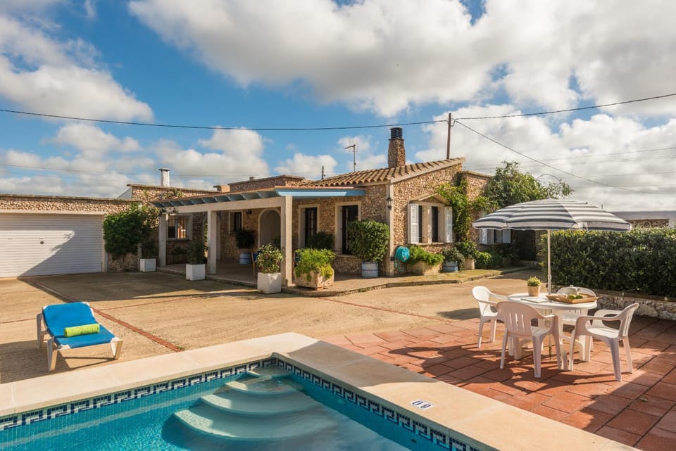 Property building, Balcony/Terrace, Swimming pool