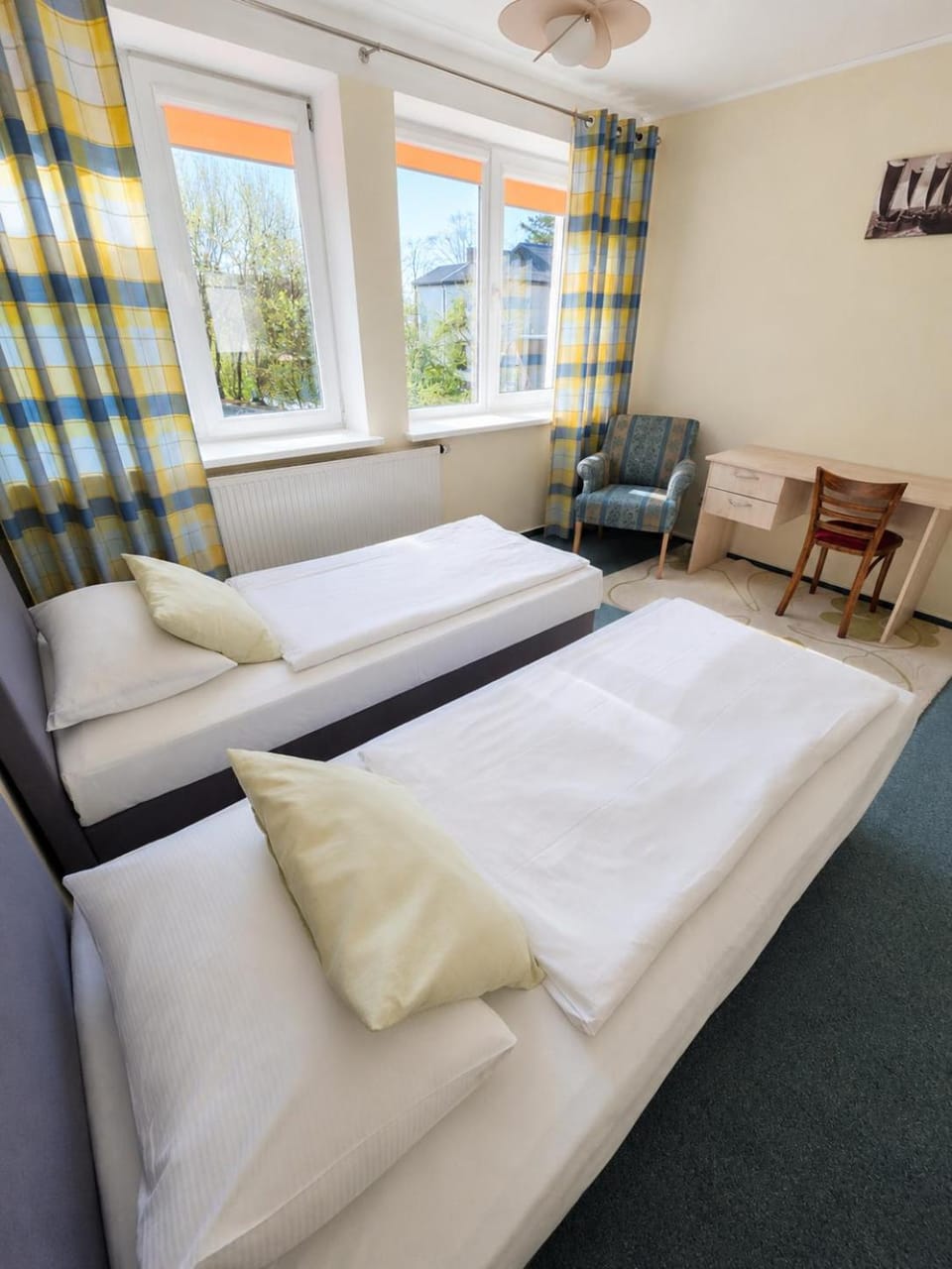 Bed, Photo of the whole room