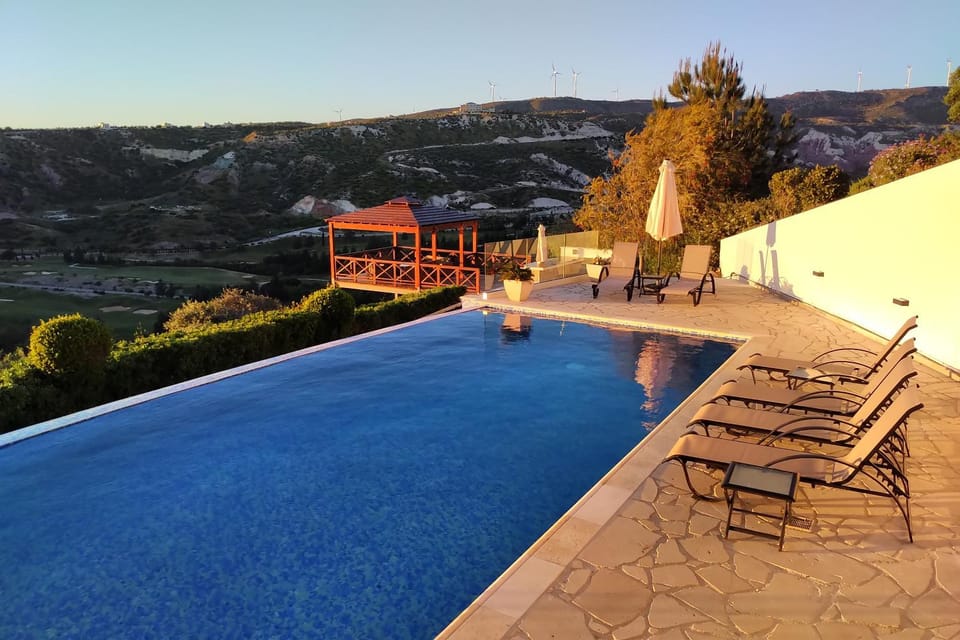 BBQ facilities, Balcony/Terrace, Swimming pool, Swimming pool