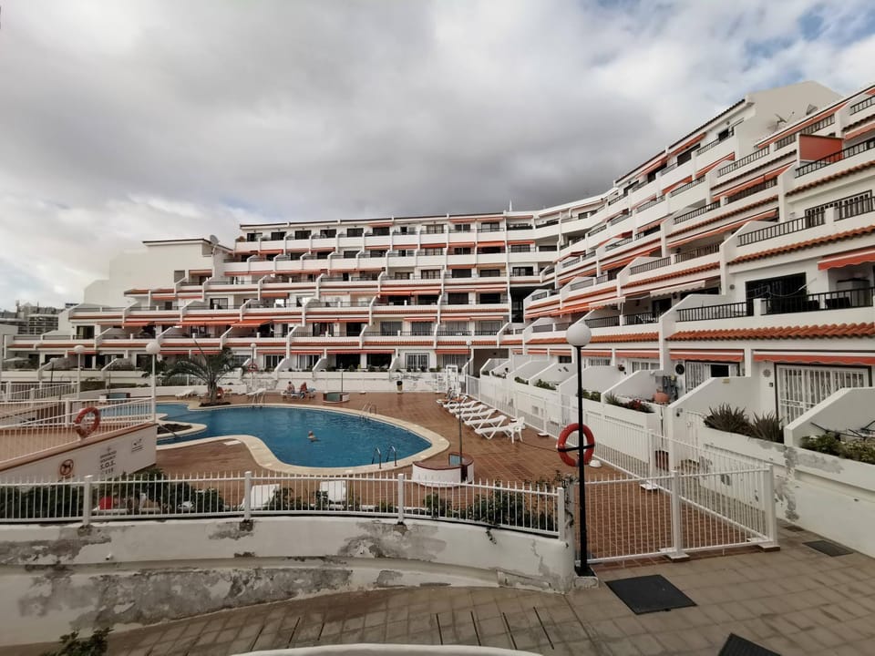Property building, Pool view, Swimming pool