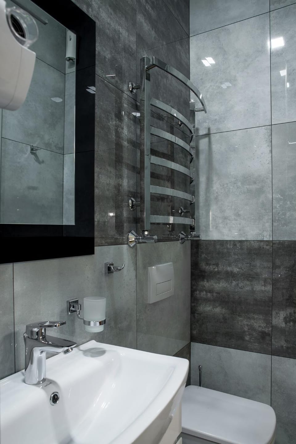 Mini Hotel Barvy Lvova on Hnatyuka St. Apartment hotel in Lviv