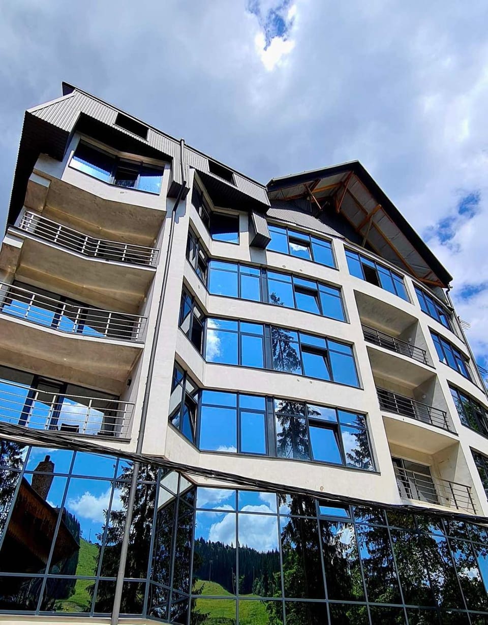 Property building, Day, View (from property/room), Balcony/Terrace