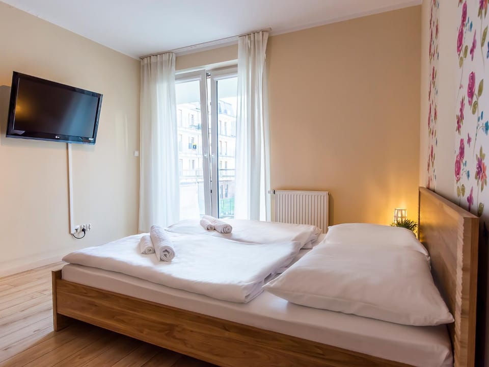 TV and multimedia, Bedroom