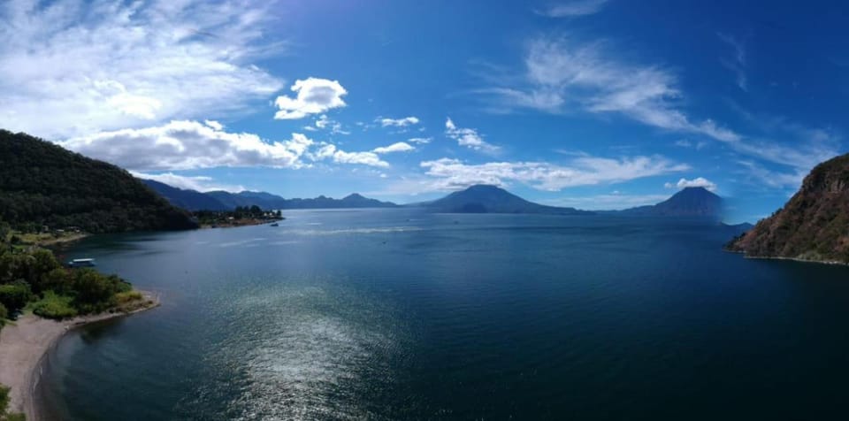 The Paradise of Atitlán Suites - Free Breakfast Supplies Apartment in Sololá Department