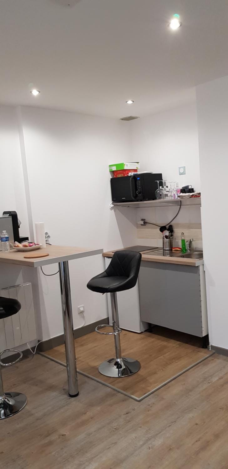 Lille centre parking privé gratuit très calme Apartment in Lille