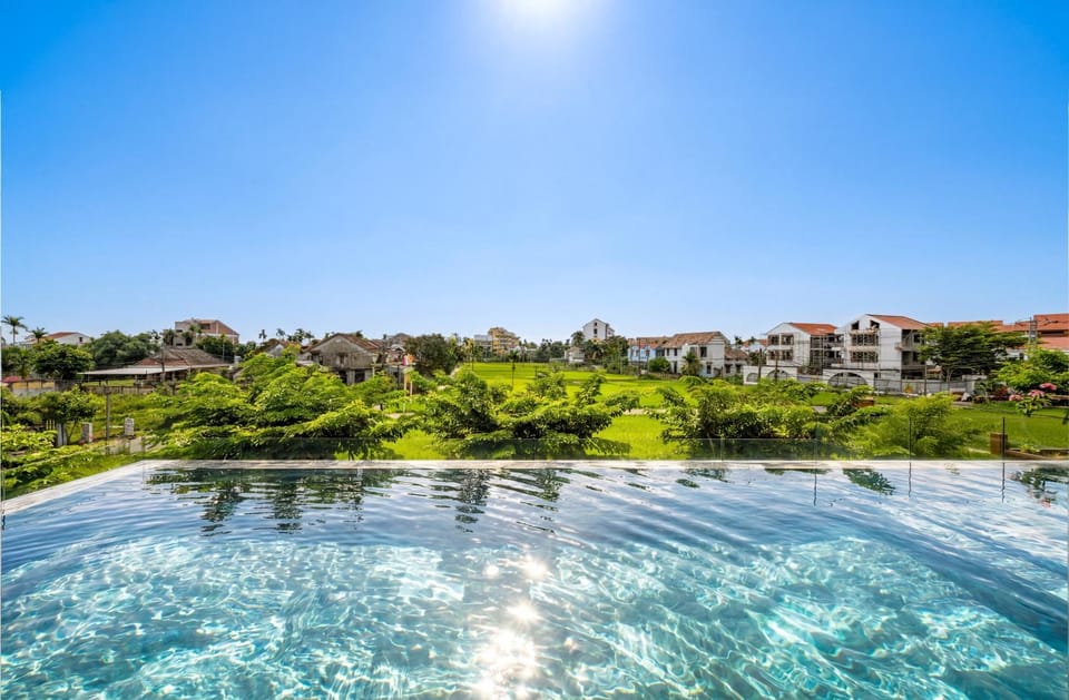 Spring, Day, Natural landscape, Swimming pool