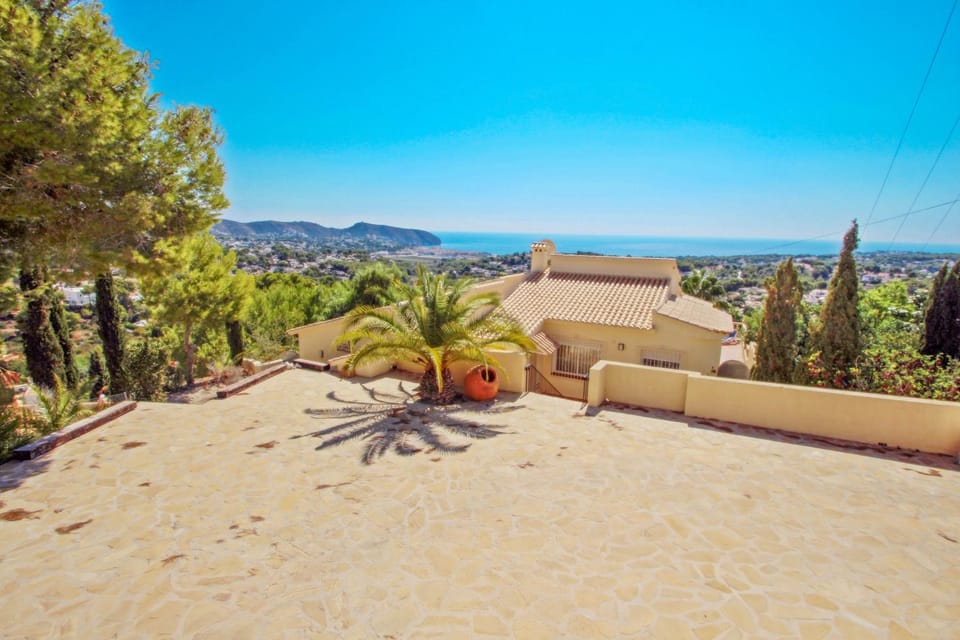 Casa del Campo - sea view villa with private pool in Moraira Villa in Marina Alta