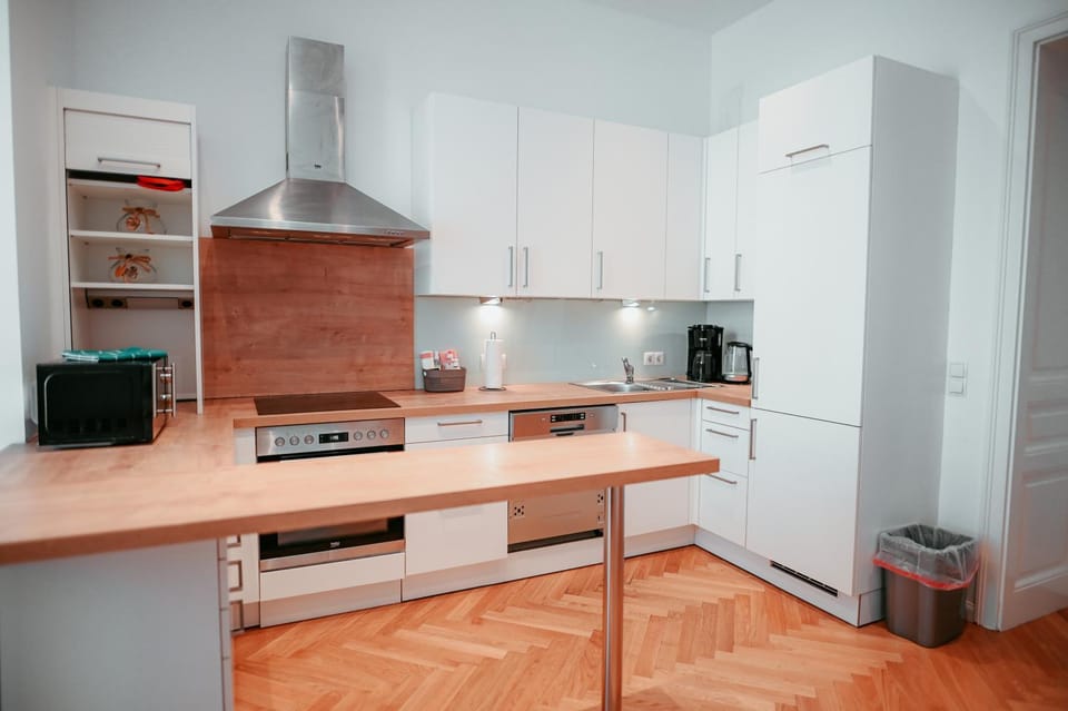 Kitchen or kitchenette, dishwasher, minibar, oven, pet friendly, stove