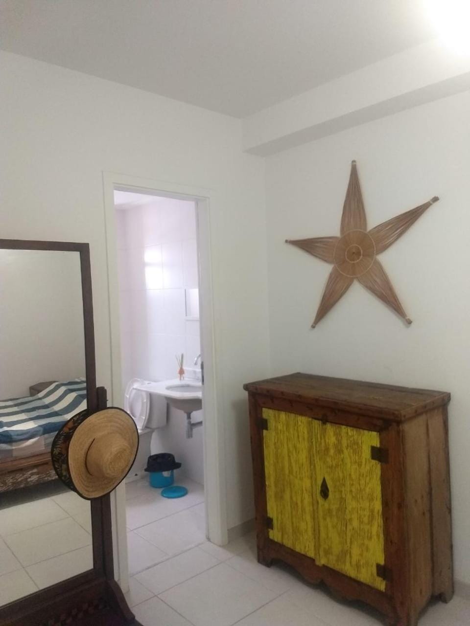 Apartamento Guaruja Enseada Mobiliado Varanda gourmet e lazer completo Apartment in State of São Paulo