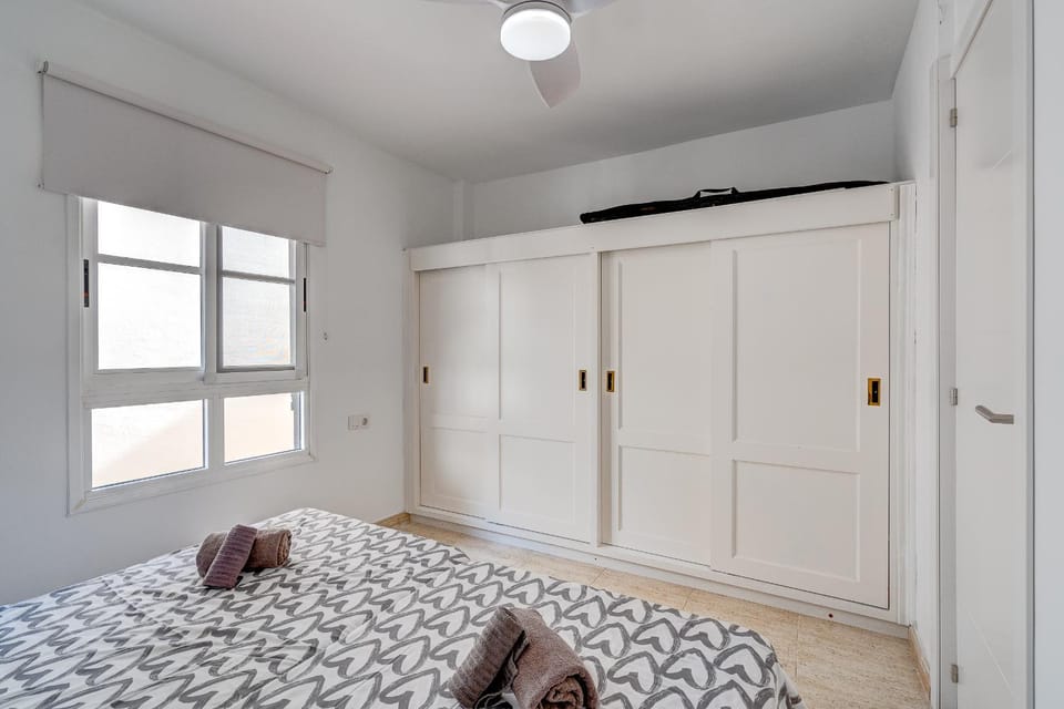 Bed, Photo of the whole room, Bedroom, wardrobe