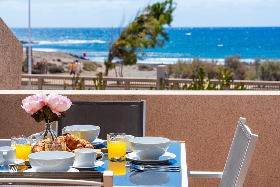 Dining area, Beach, Sea view