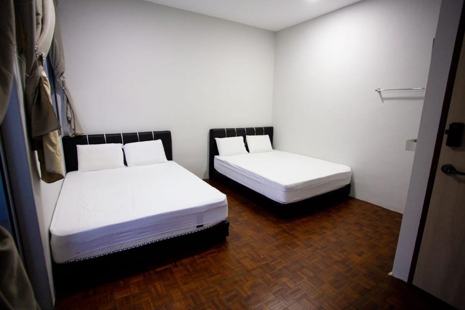 Bed, Bathroom, TV and multimedia, Balcony/Terrace, Photo of the whole room, Bedroom, air conditioner