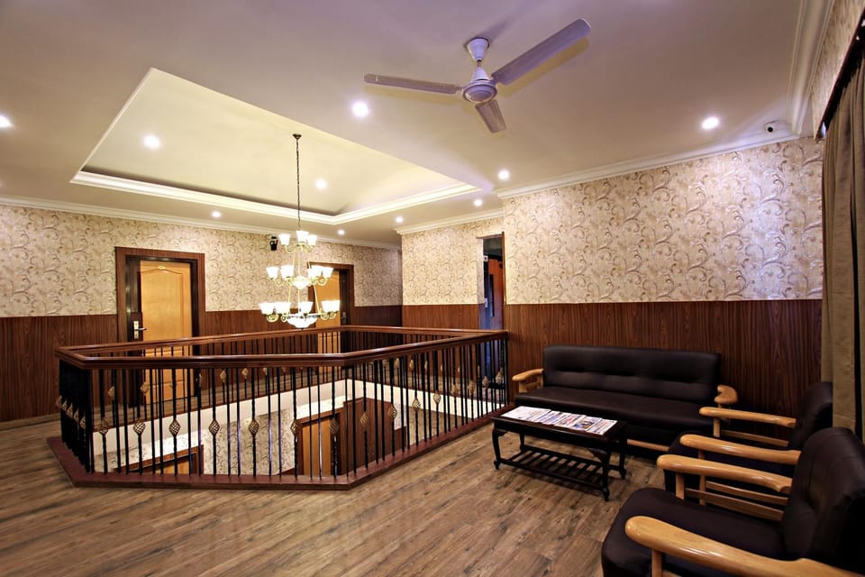 Hotel Empire Central Street Hotel in Bengaluru