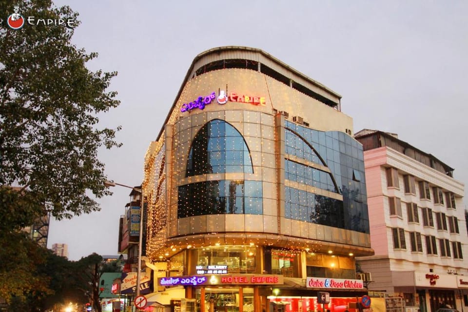 Property building, Facade/entrance, Day