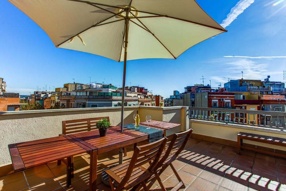 Balcony/Terrace, City view, Street view
