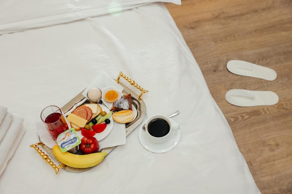 Food and drinks, Continental breakfast