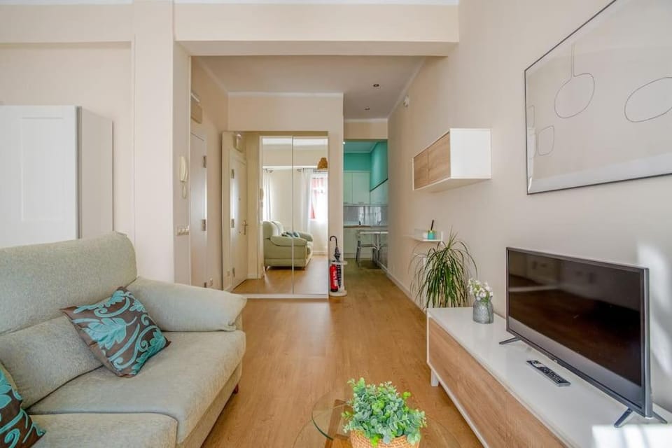 Communal lounge/ TV room, Living room