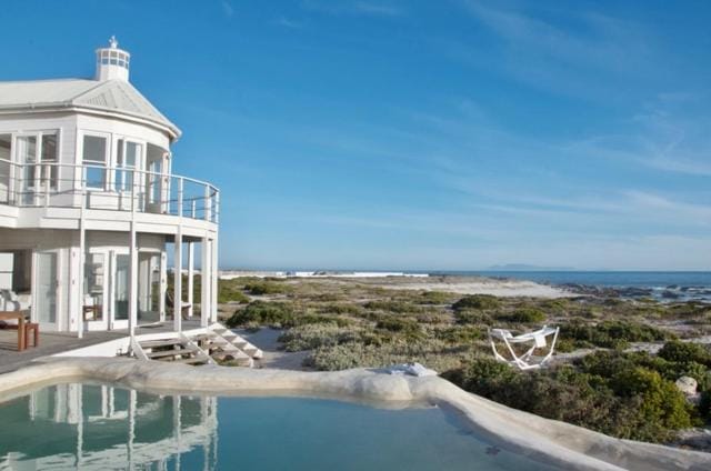 Property building, Natural landscape, Pool view, Sea view, Swimming pool