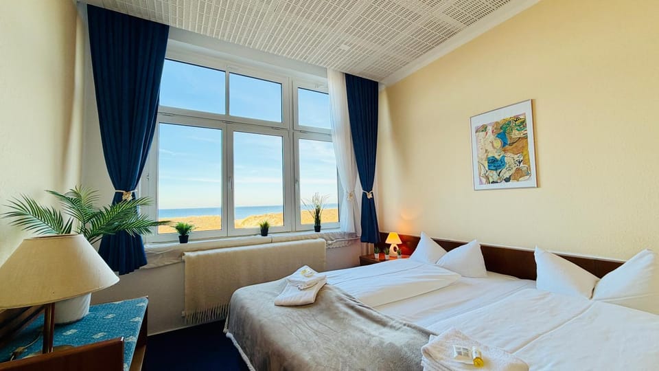 Bed, Natural landscape, Bedroom, Sea view, towels