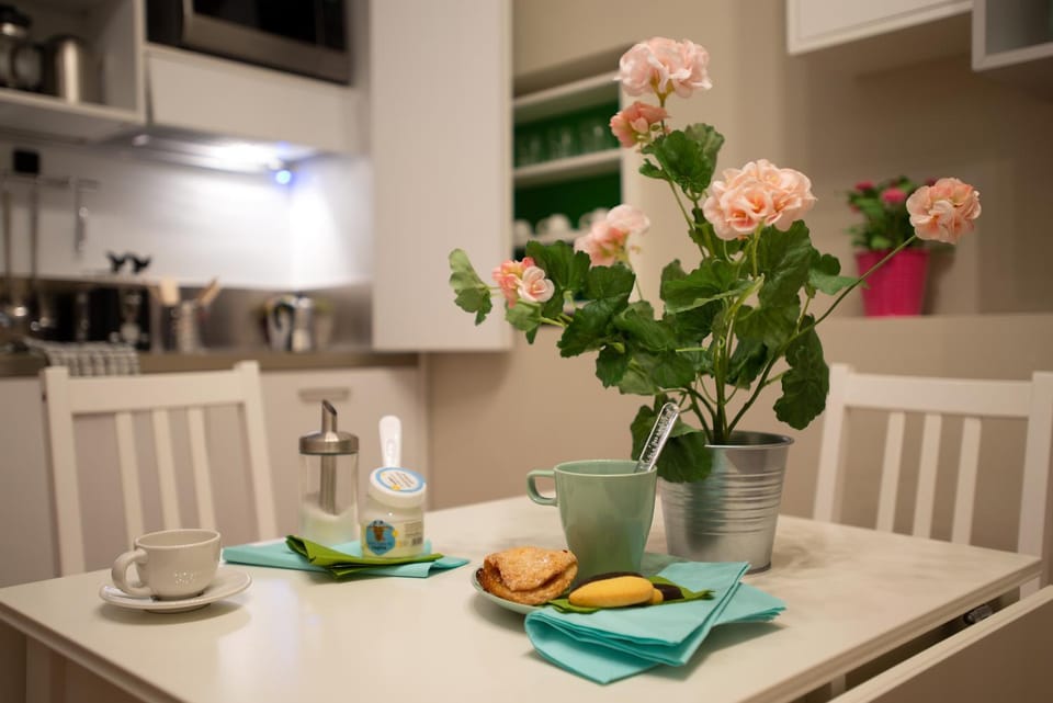 Coffee/tea facilities, Kitchen or kitchenette