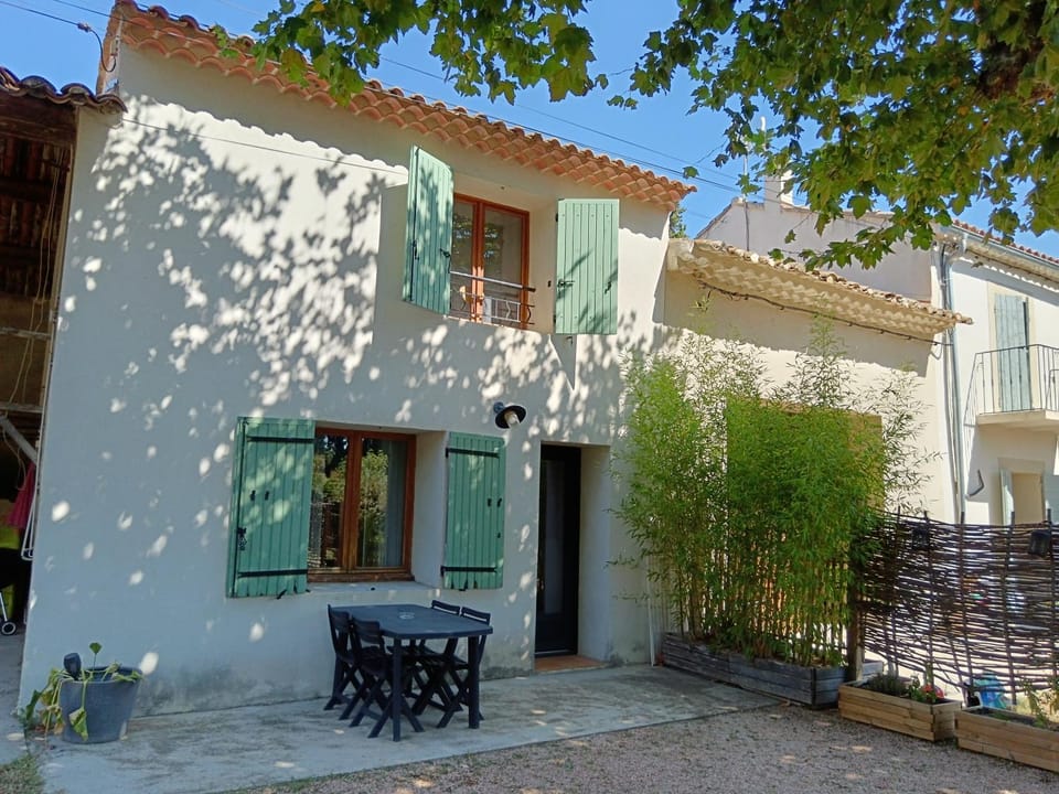 Gîte des deux platanes House in Provence-Alpes-Côte d'Azur