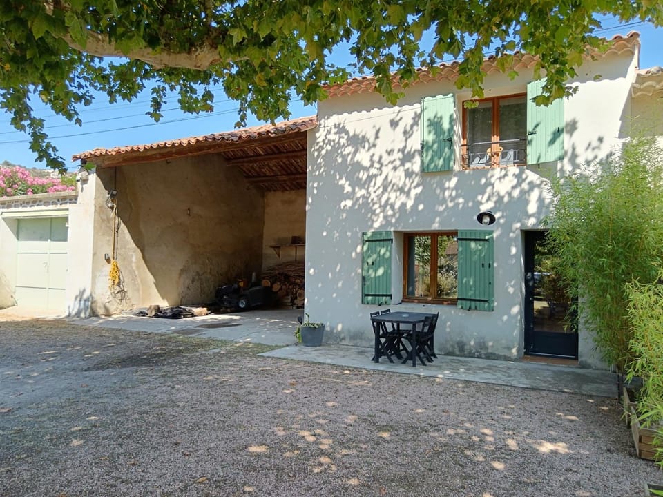 Gîte des deux platanes House in Provence-Alpes-Côte d'Azur