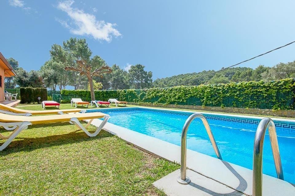 Villa Cadí . Ref. 620 Villa in Baix Empordà