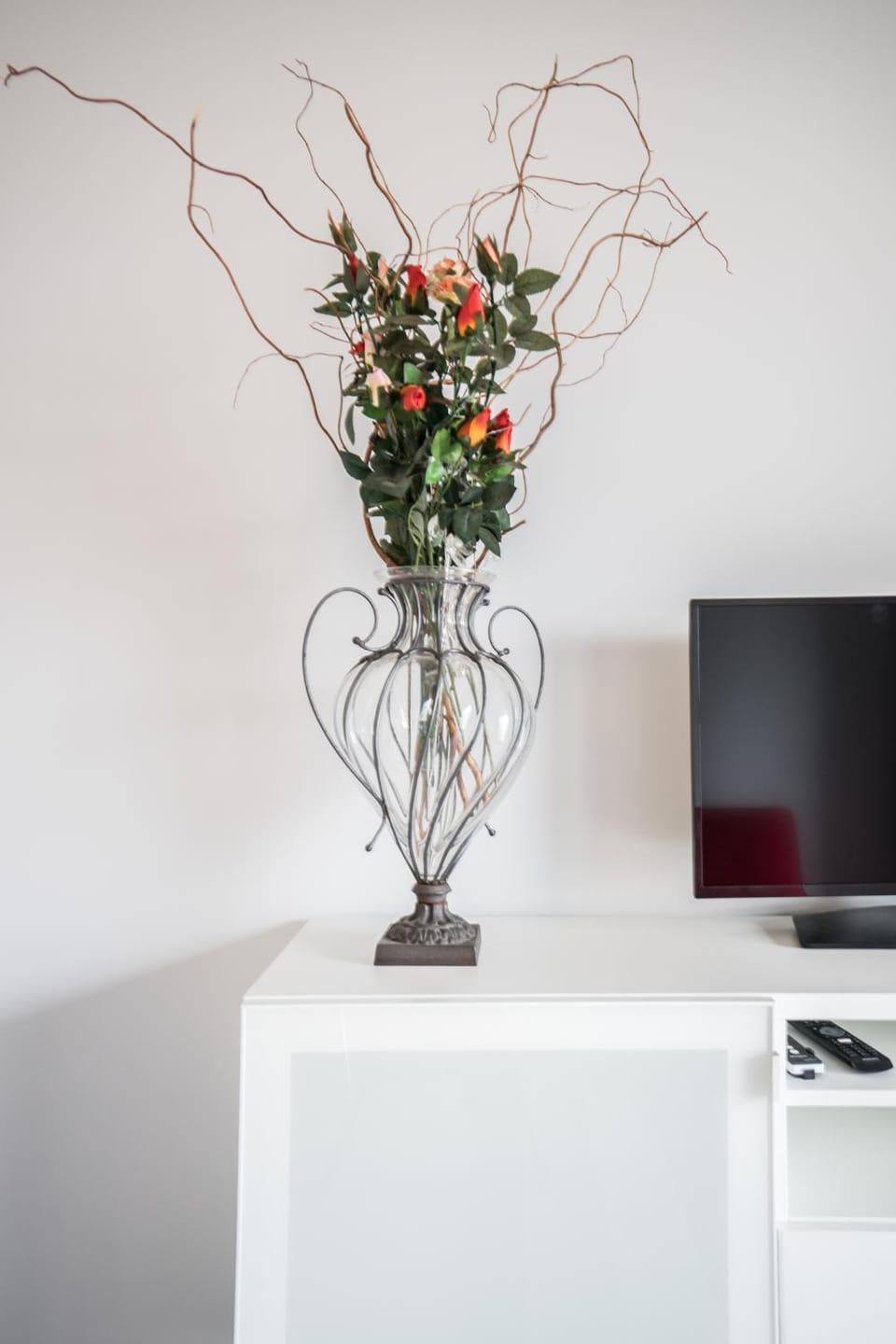 TV and multimedia, Living room, Other, Decorative detail, Area and facilities