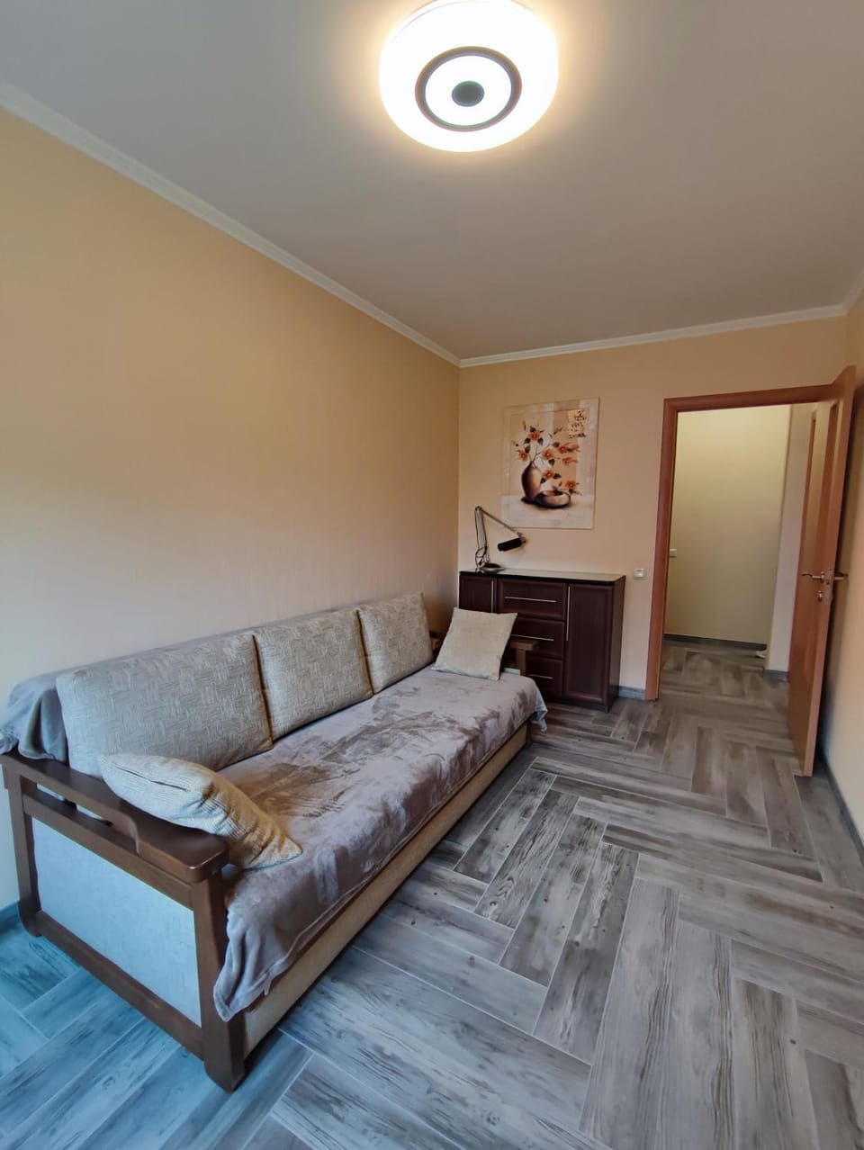 Bed, Living room