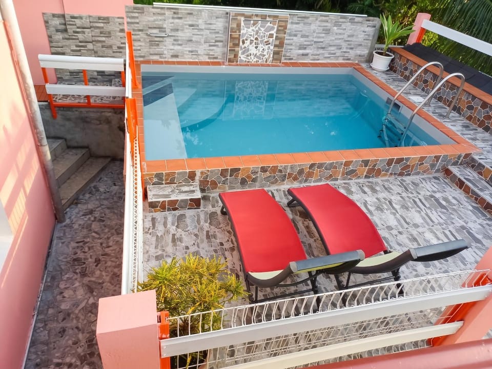 Appartement moderne à Rivière-Pilote avec piscine privée Apartment in Sainte-Luce