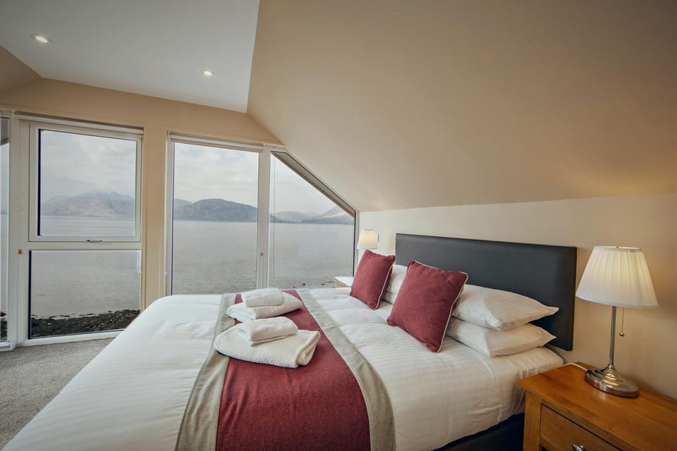 Bed, Natural landscape, Bedroom, Lake view
