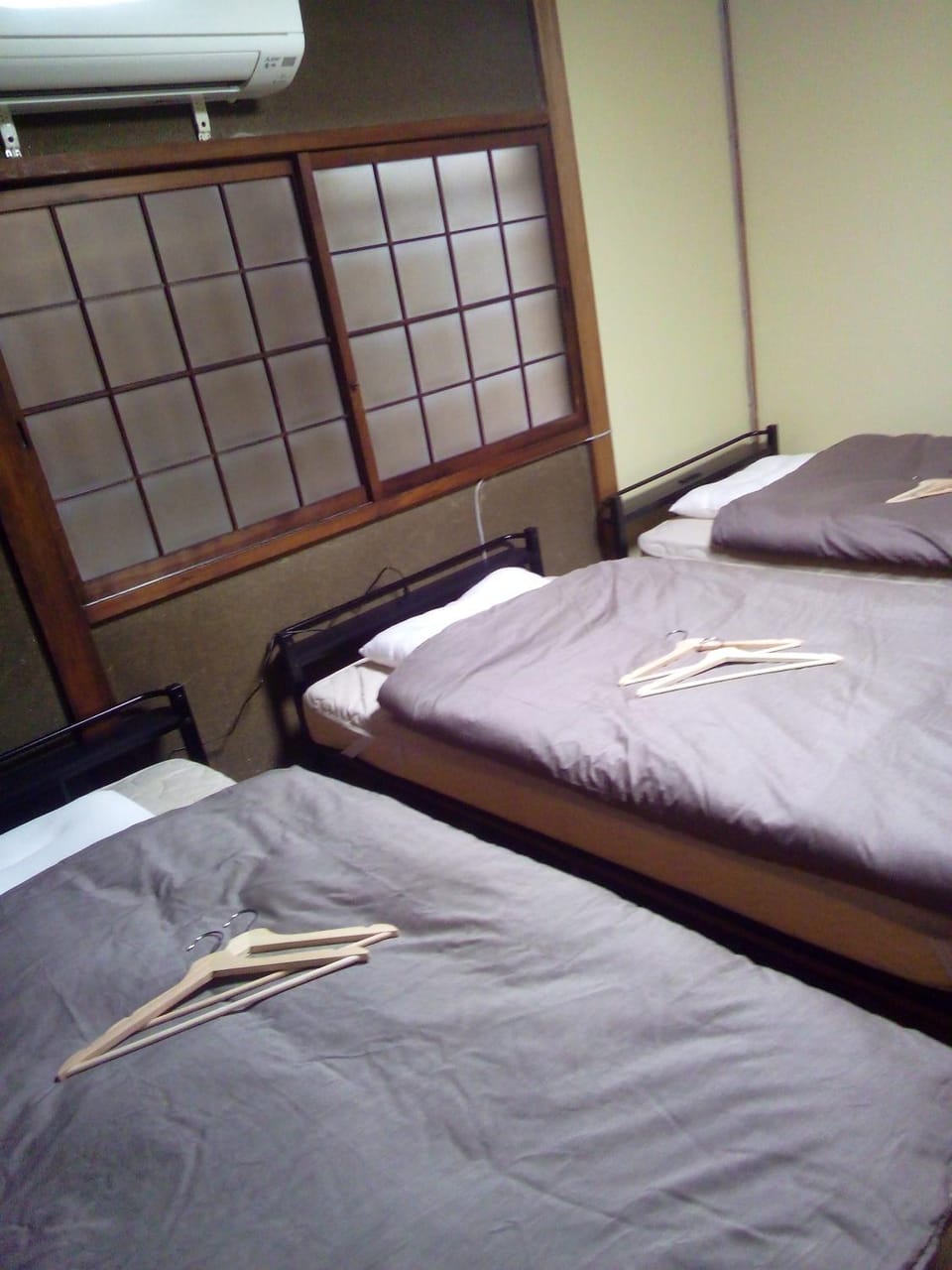 woodon Bed and Breakfast in Osaka