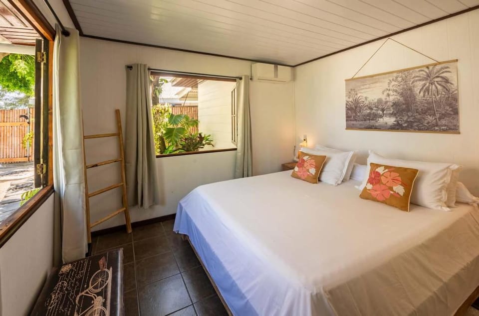 Matira Sunset House N659 DTO-MT House in Bora-Bora