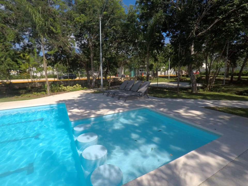 PlayaTurquesa Moderna Casa C/R Auto a 9 min 5ta ave House in Playa del Carmen