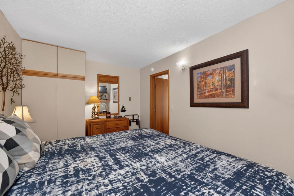 Bed, Bedroom, furniture, wardrobe