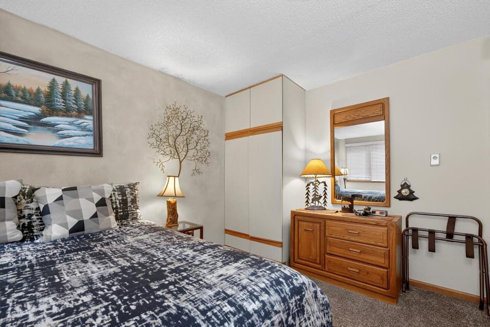 Bed, Bedroom, furniture, wardrobe